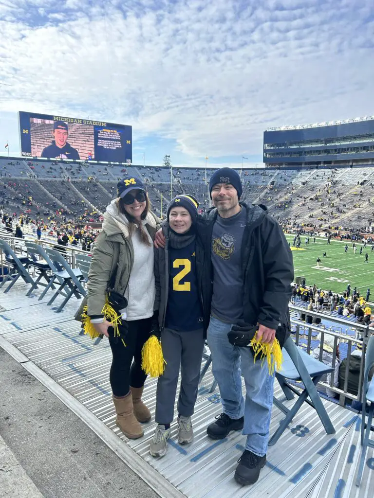 Hello Tuesday – A Waterpark, Thanksgiving and U of M Football